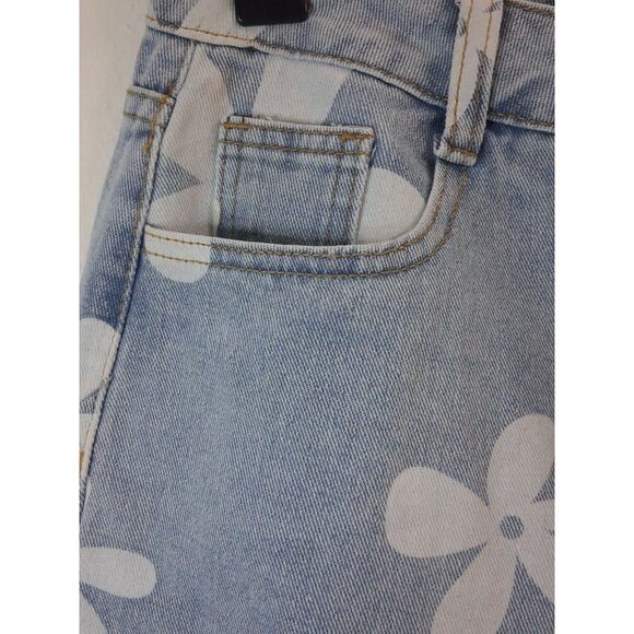 SHEIN Floral Print Denim Shorts With Frayed Hem & Pockets Light Wash Womens - Picture 5 of 10